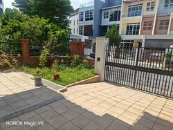 Highland Road (D19), Terrace #564777961